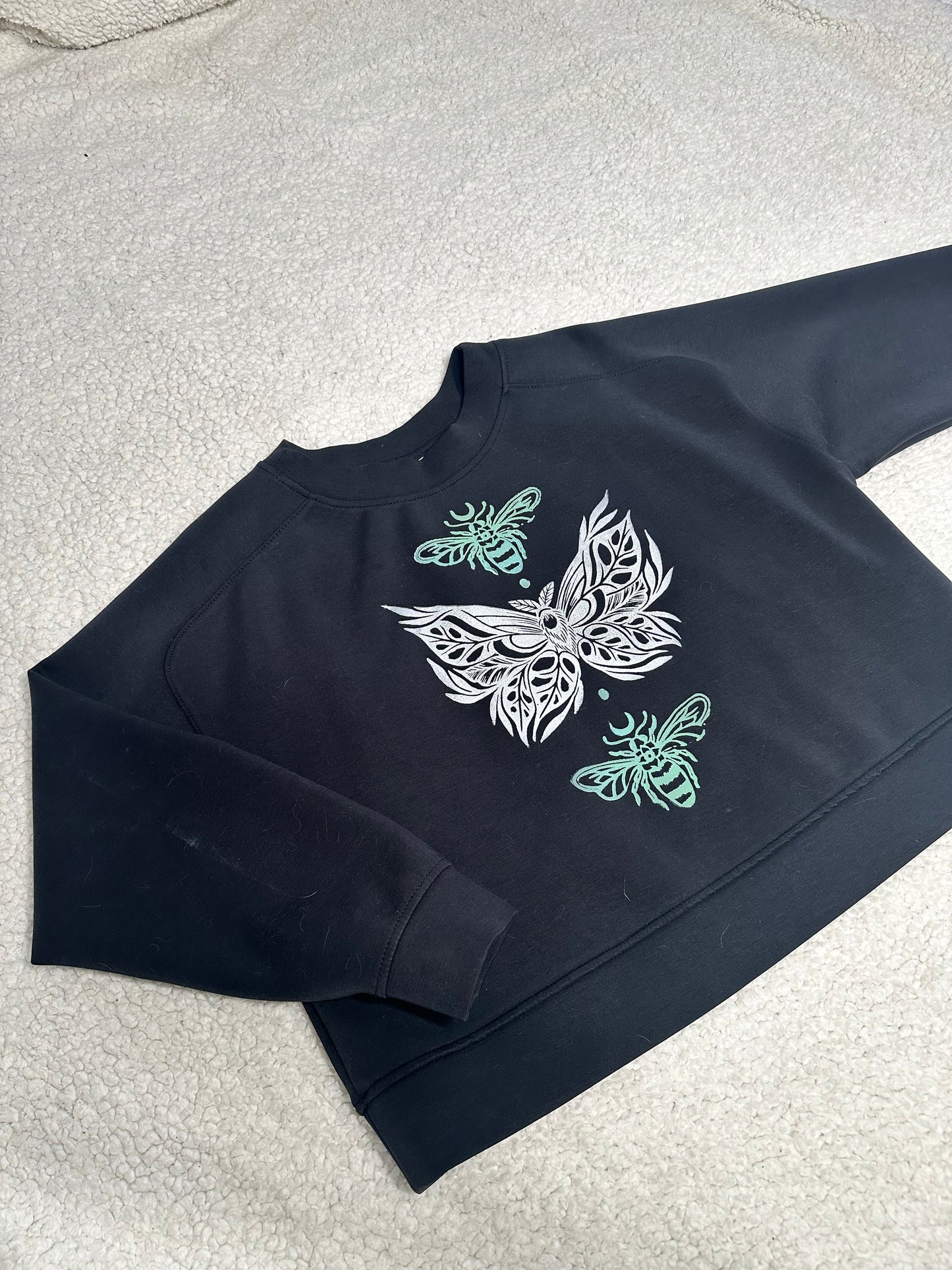 Mothstera Hive Sweatshirt (medium)