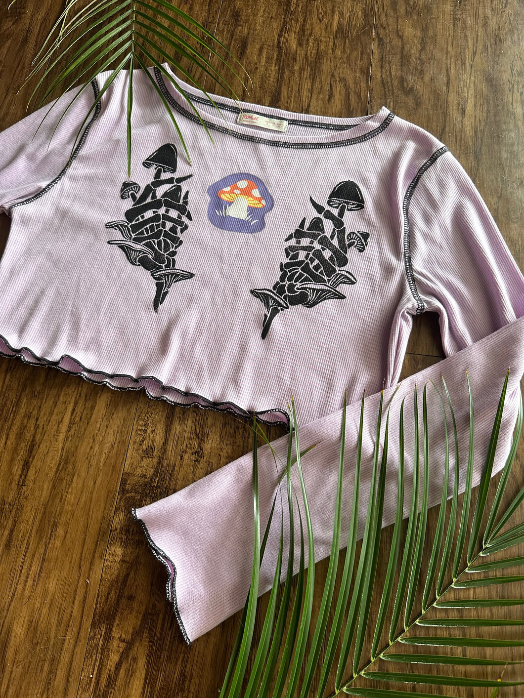 Trippy shroom long sleeve Crop(small)