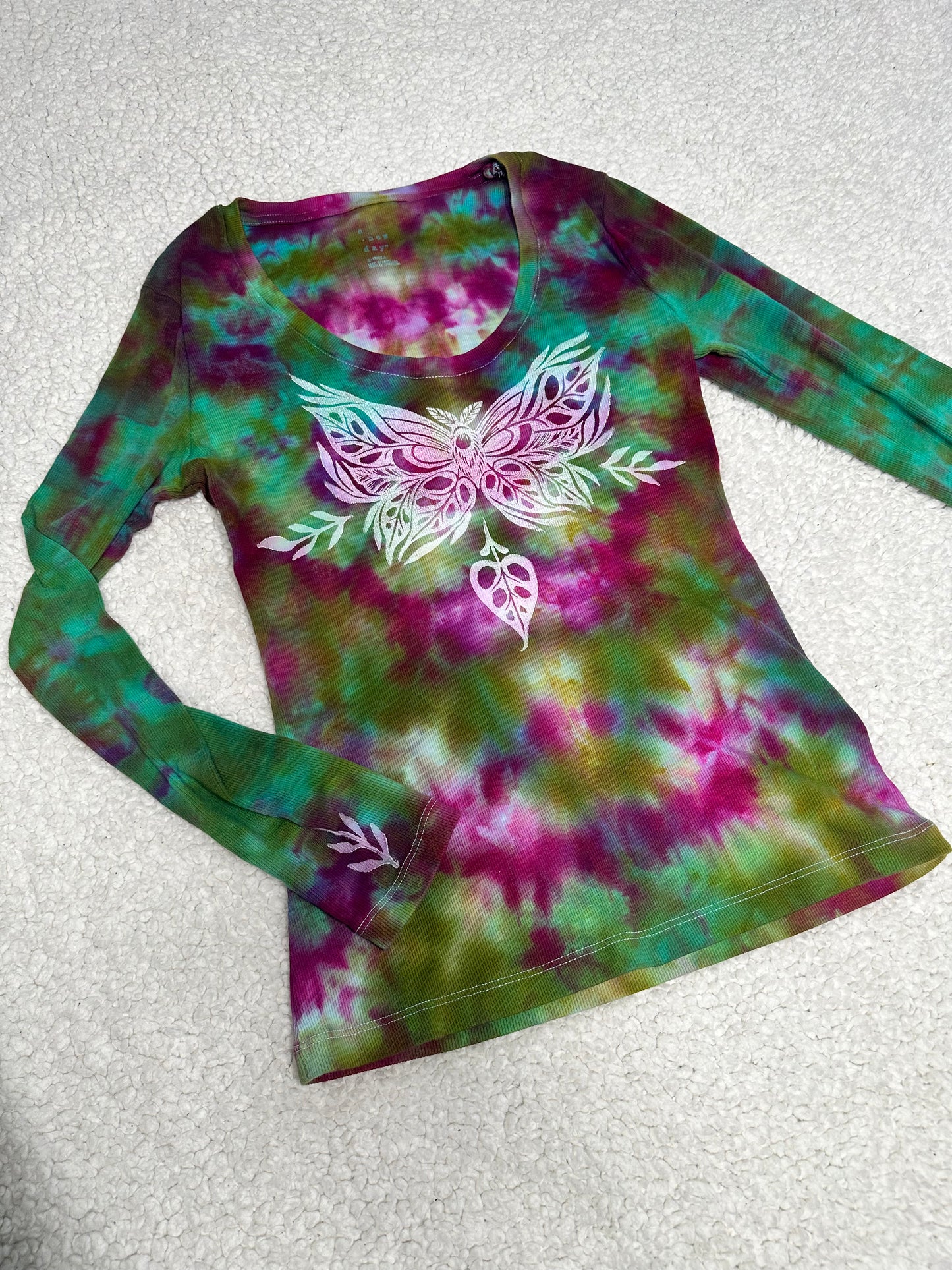 Mothstera long sleeved shirt (xs)