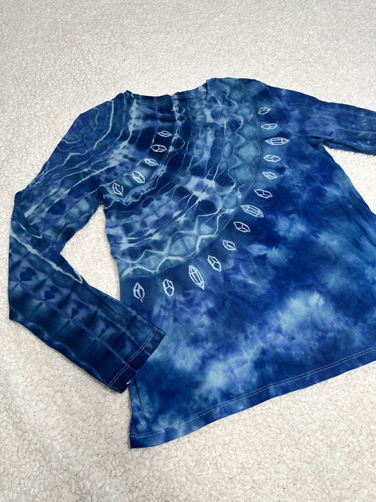 crystal Aura long sleeved shirt (medium)