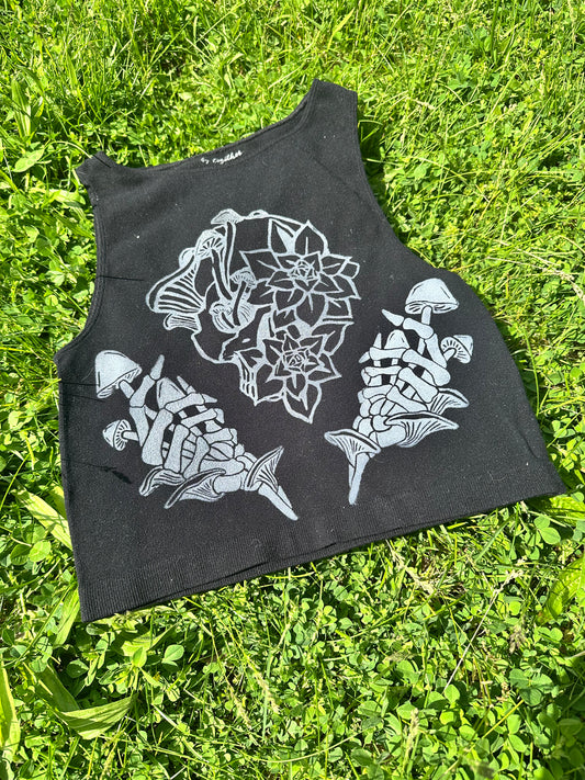 Black Succulent Skull Crop Top (medium)
